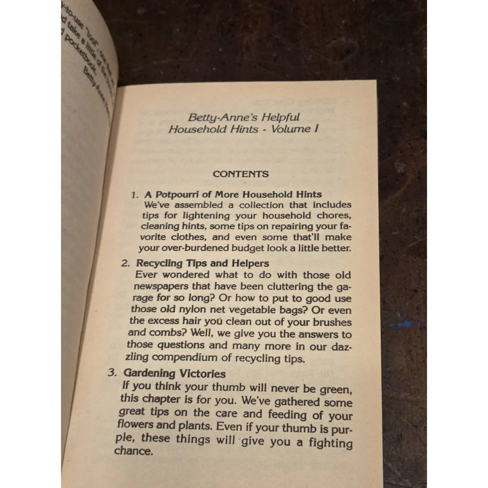 Helpful Household Hints Volume cr1983 Betty-Anne Hastings Paperback Cookbook
